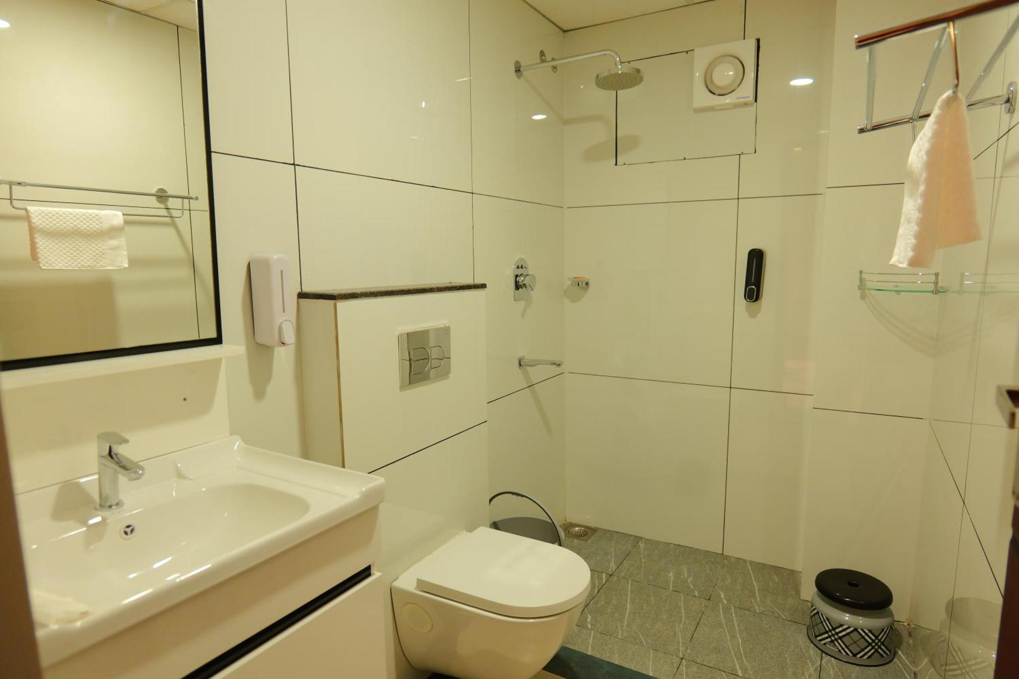 Hotel Classico International Kannangad Eksteriør billede