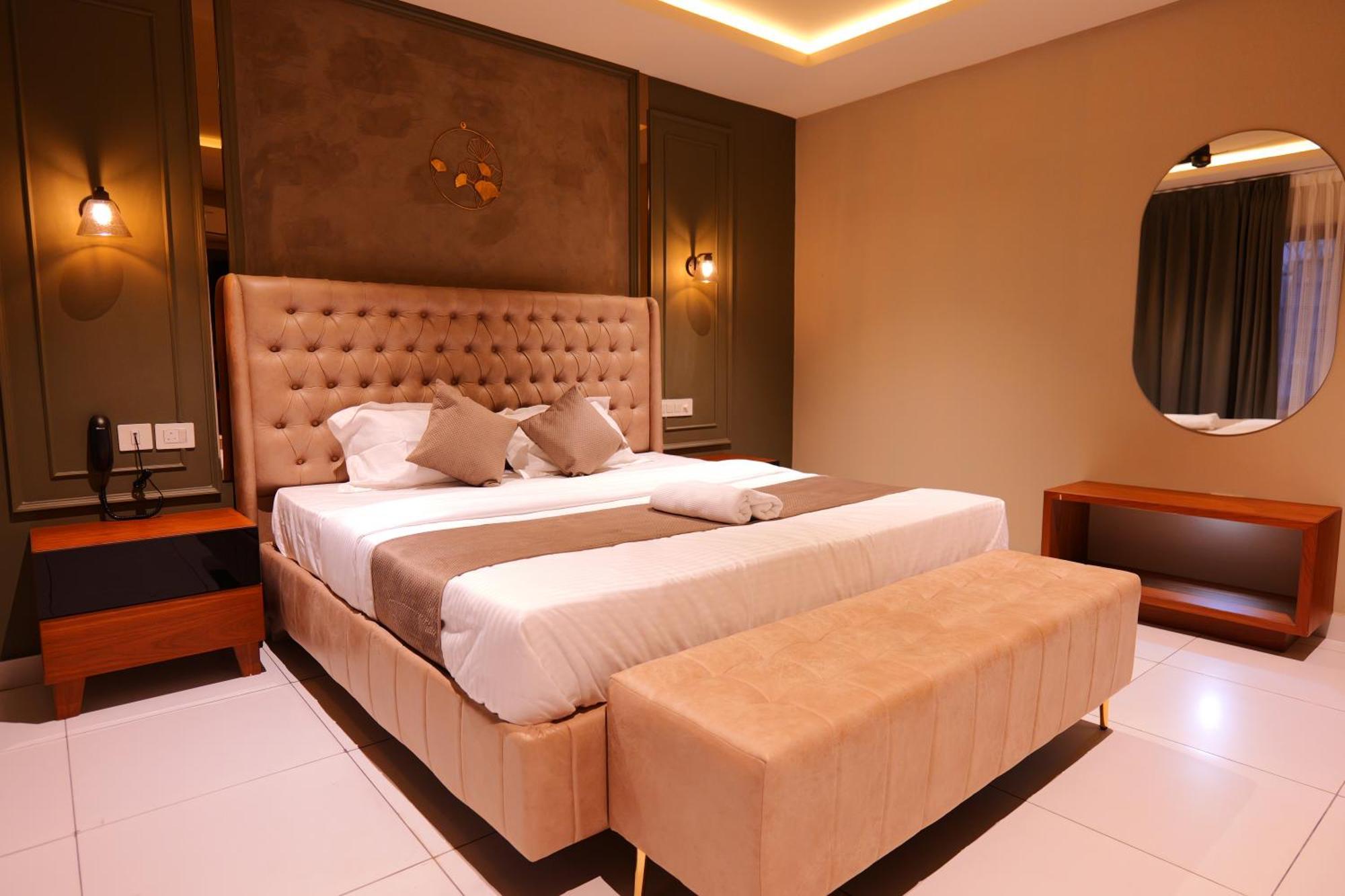 Hotel Classico International Kannangad Eksteriør billede